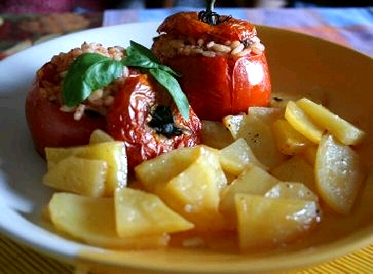 Pomodori ripieni di riso con patate